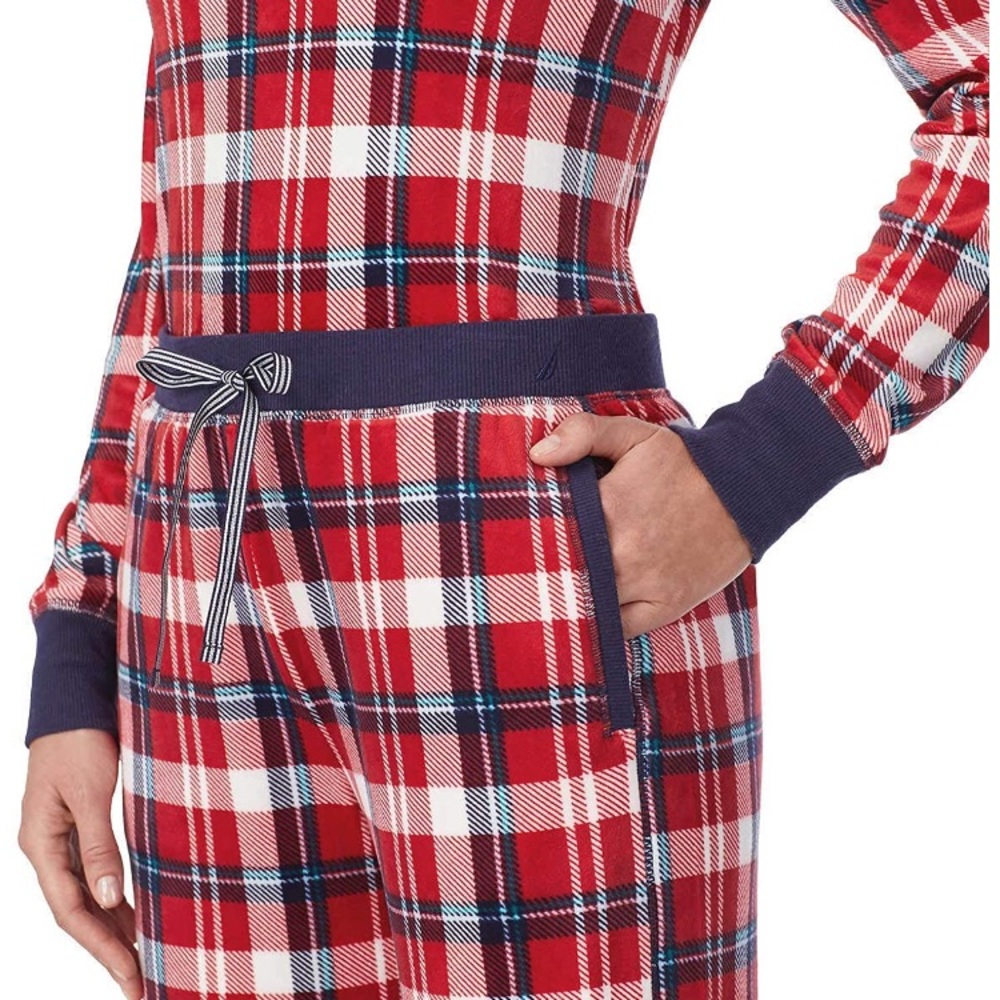 Nautica two-piece fleece plaid pajama set